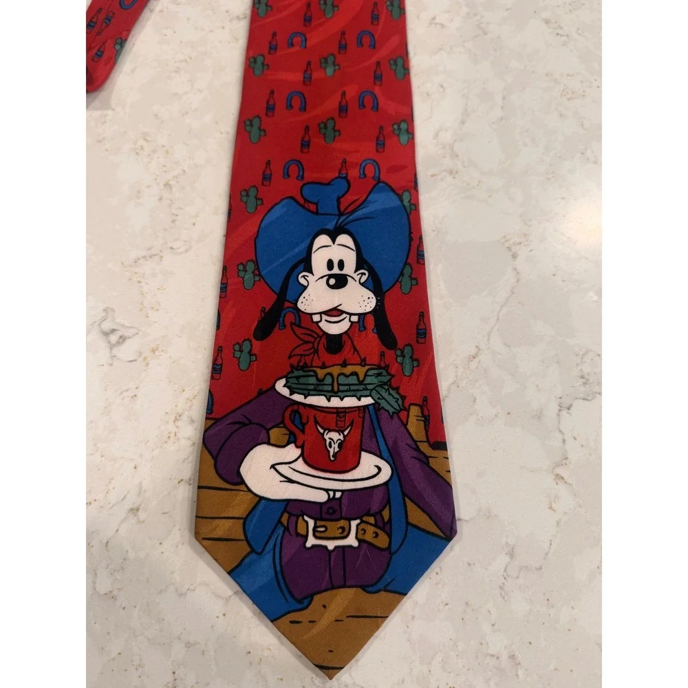 Mickey Unlimited Disney Mens Goofy Cowboy Western Horseshoe‎ Red Silk Tie 57in